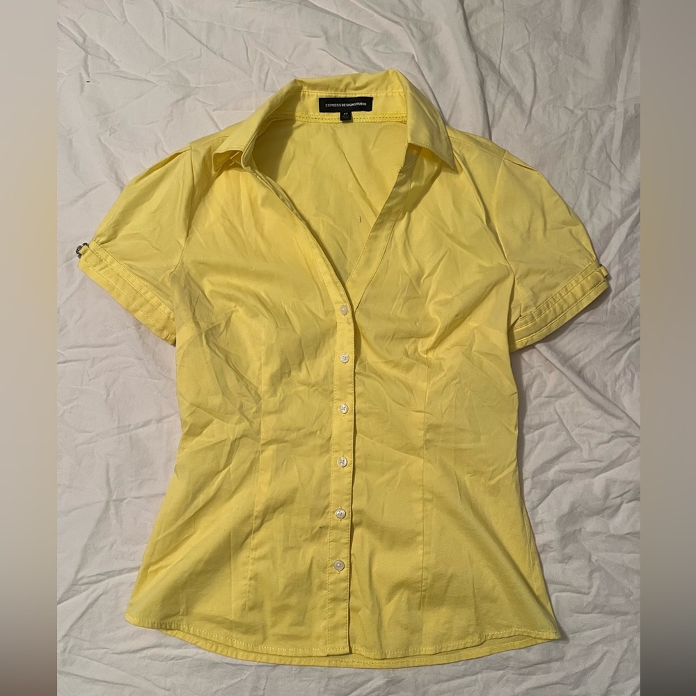 express yellow short sleeve blouse